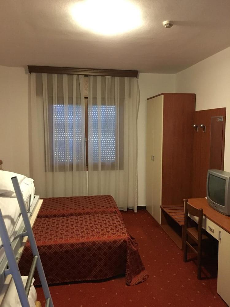 Hotel Due Ragni فيلّوربا المظهر الخارجي الصورة