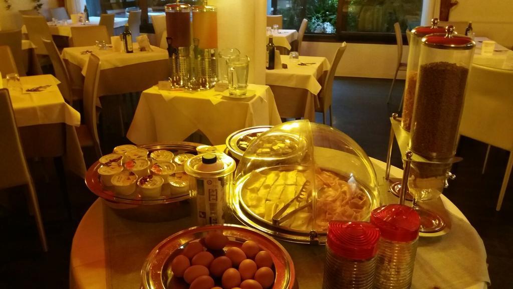 Hotel Due Ragni فيلّوربا المظهر الخارجي الصورة